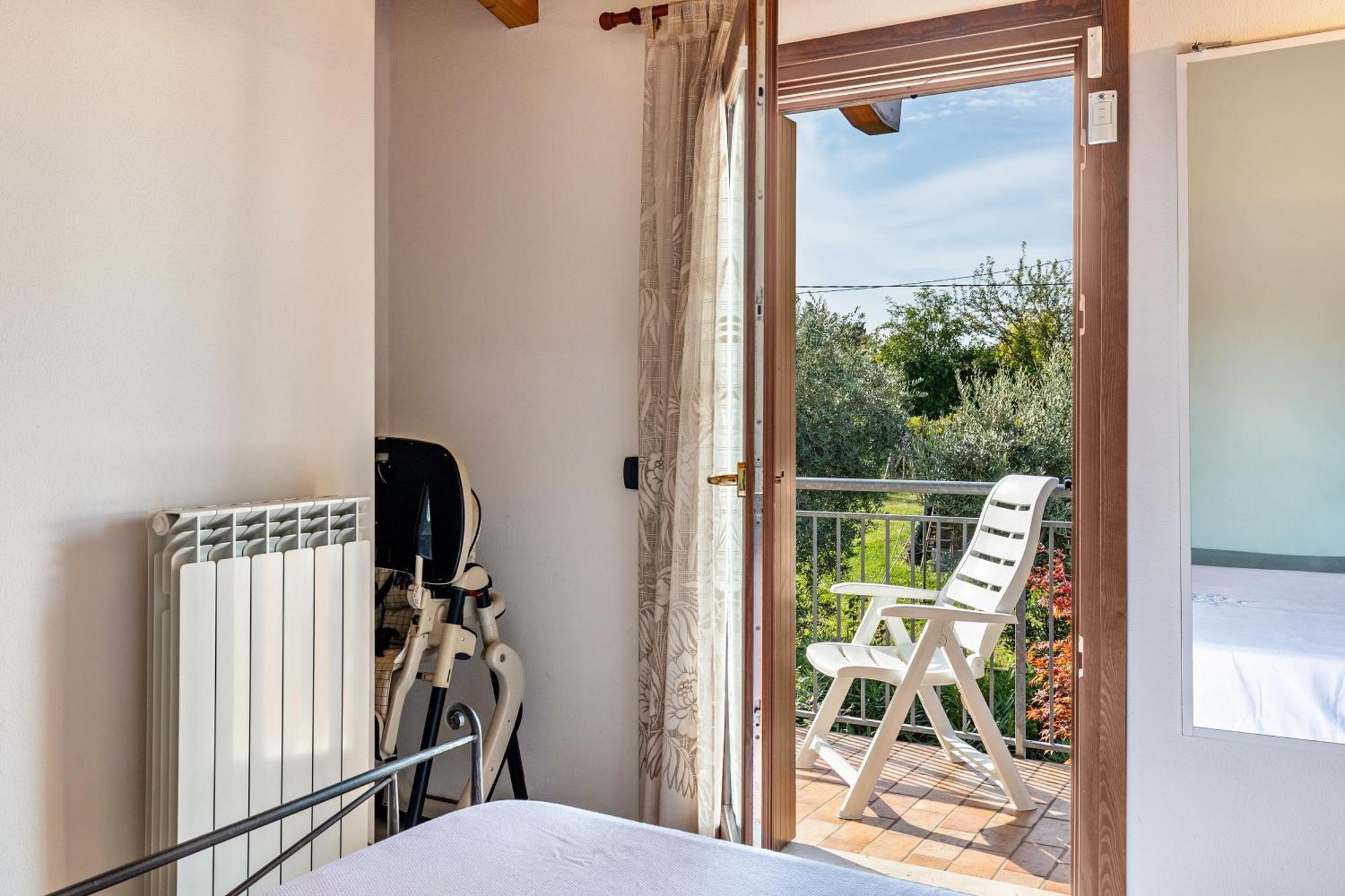 Residence La Corte Near Gardaland 卡斯特努沃德加尔达 外观 照片