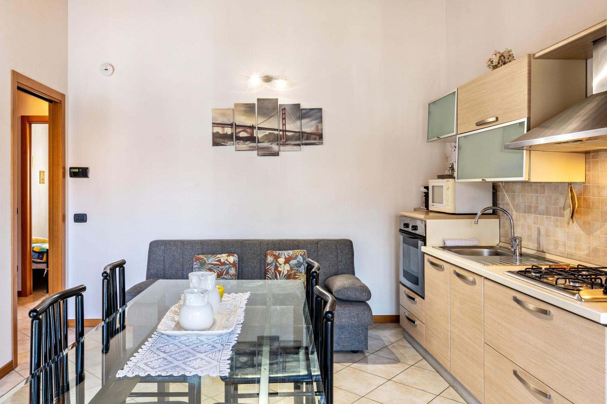 Residence La Corte Near Gardaland 卡斯特努沃德加尔达 外观 照片